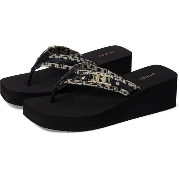 GUESS Women's Ediva Hardware and Heritage Logo Sandals, Black Size 6M - Picture 1 of 5